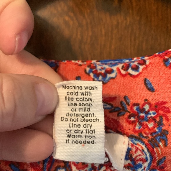 Beautiful Japna midi dress w fabric covered buttons all the way down front 😍😍 - Picture 10 of 11